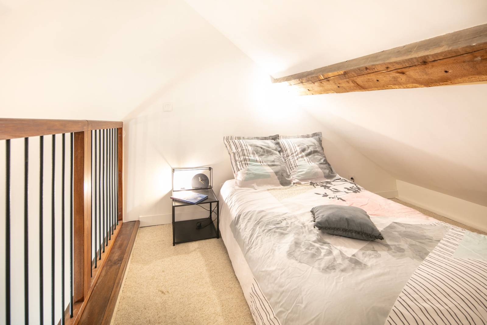 Home staging d'un duplex atypique rénové à Meylan pour valoriser les volumes et accélérer la vente