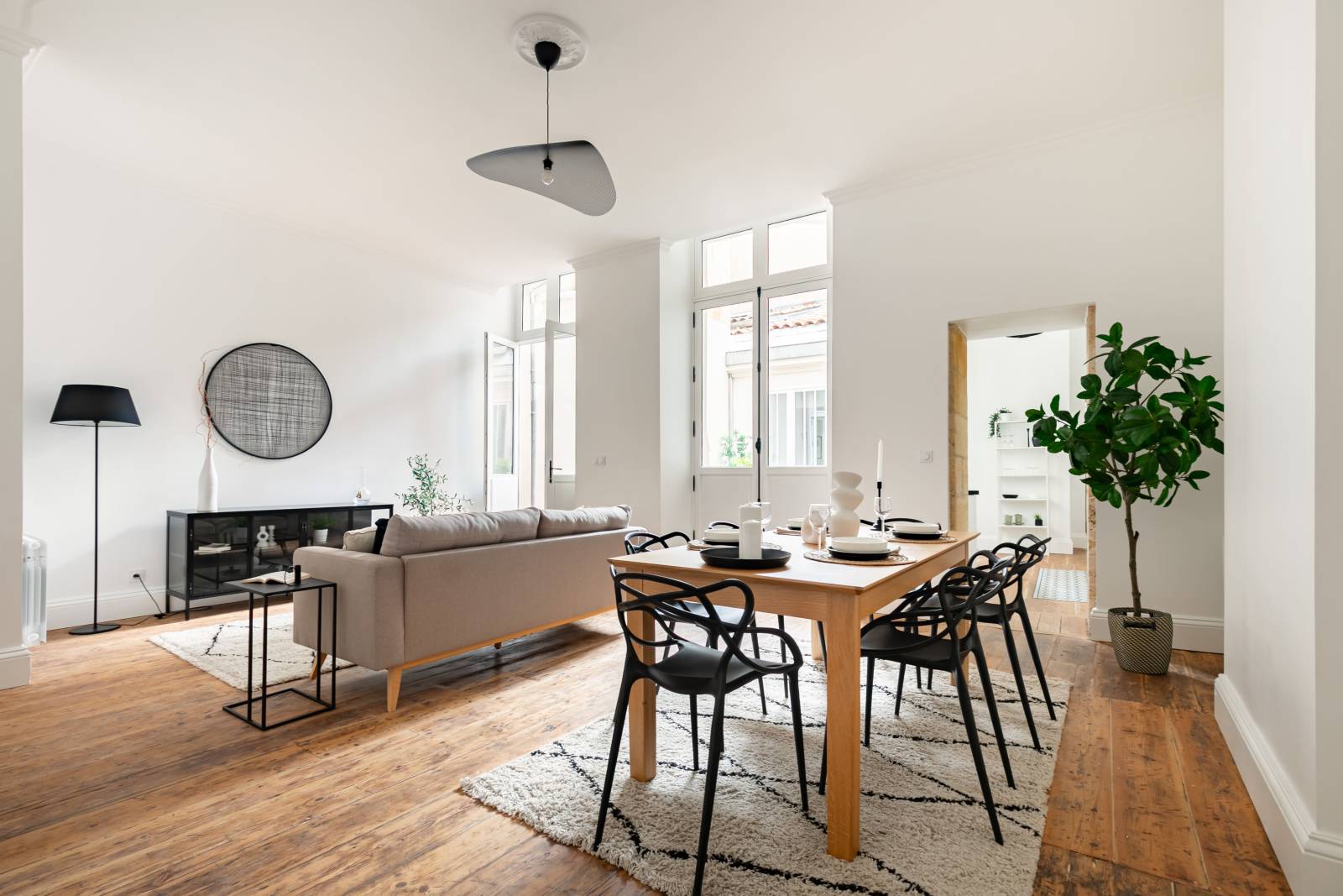 aménagement de logement témoin pour agences et promoteurs avec une décoration élégante et un aménagement étudié pour séduire les visiteurs et faciliter les ventes Bayonne (64100), Pyrénées-Atlantiques