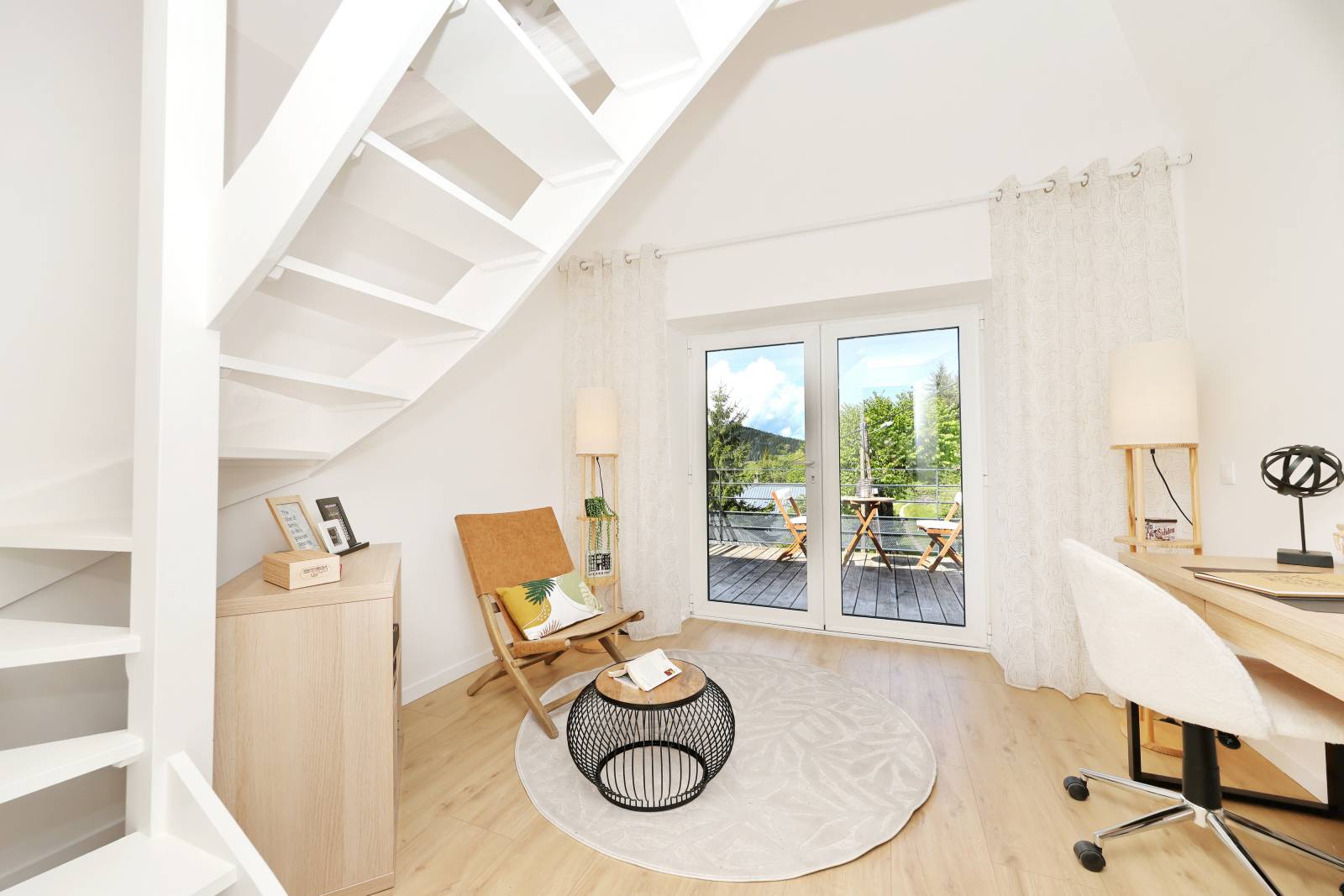 Aménagement espace bureau en home staging Grenoble