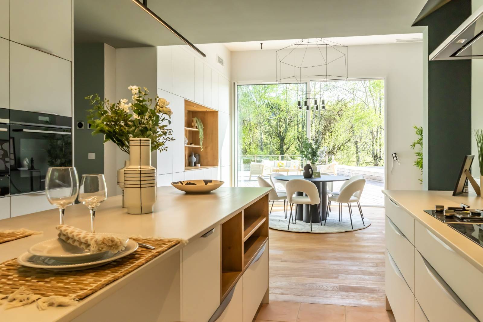 Home staging d'une villa à Ascain dans le Pays basque avant la mise en ligne sur le marché immobilier