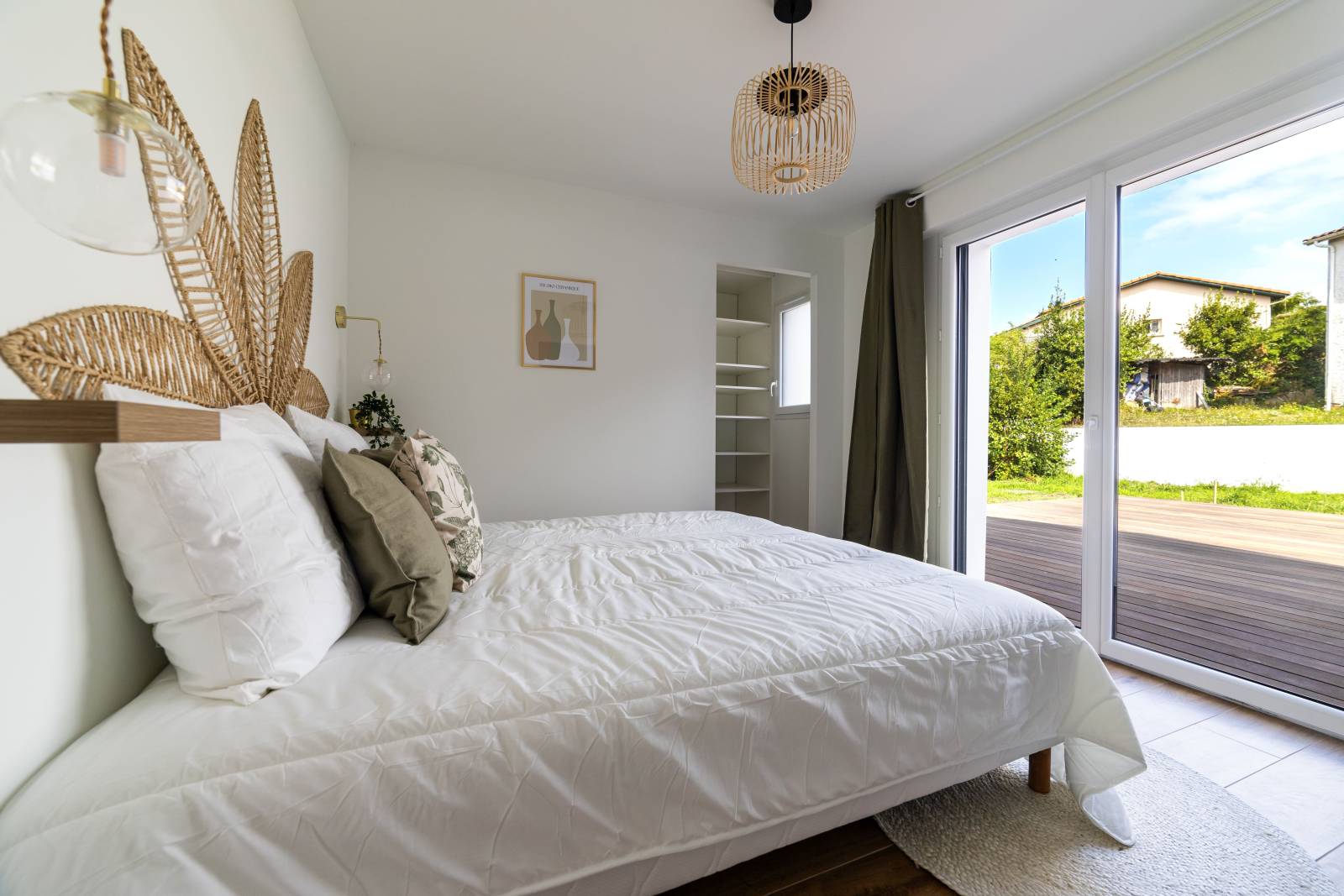 Mobilier et literie adaptés pour la location meublée non-professionnelle