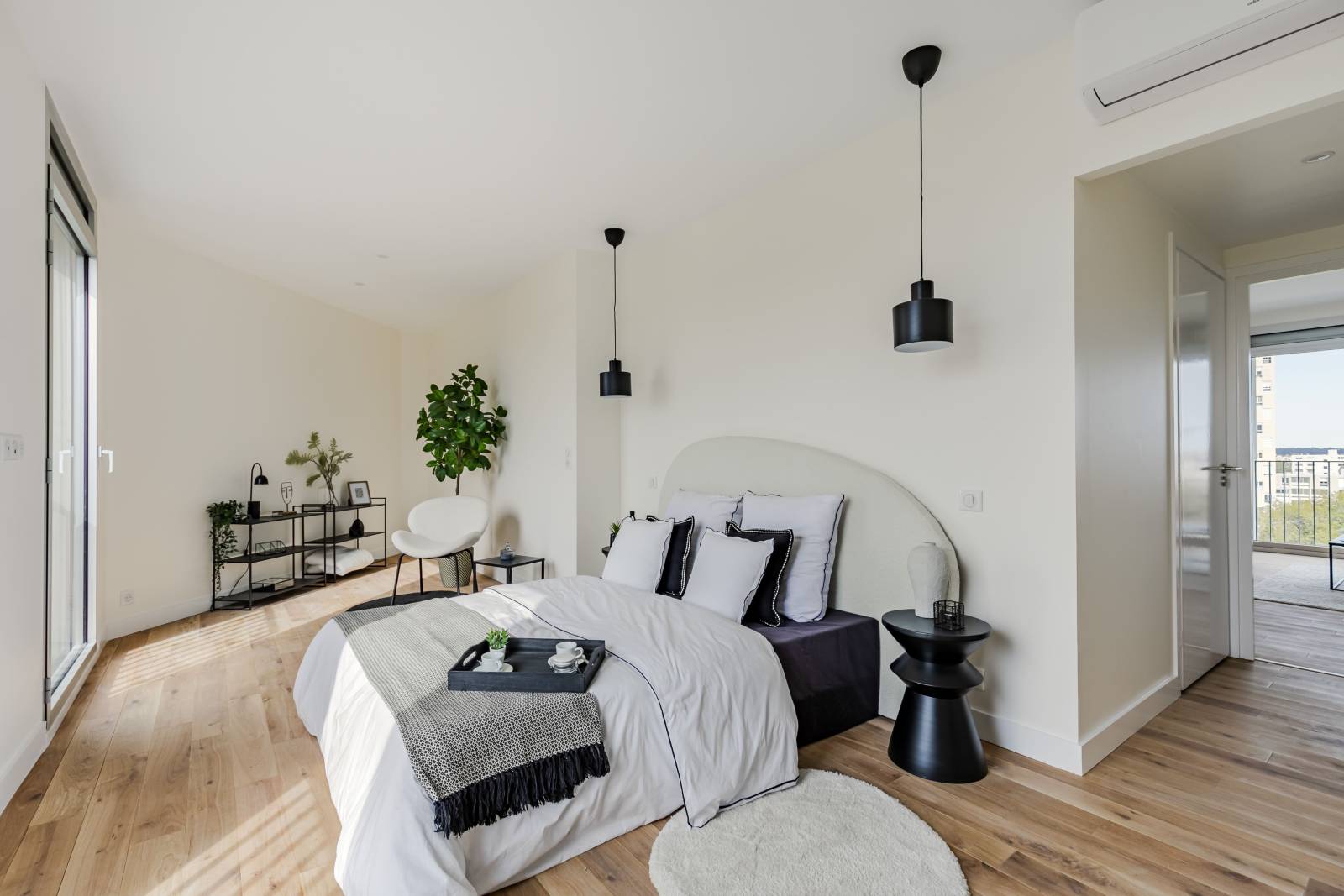 Aménagement sur-mesure d'un logement témoin haut de gamme à Caudéran