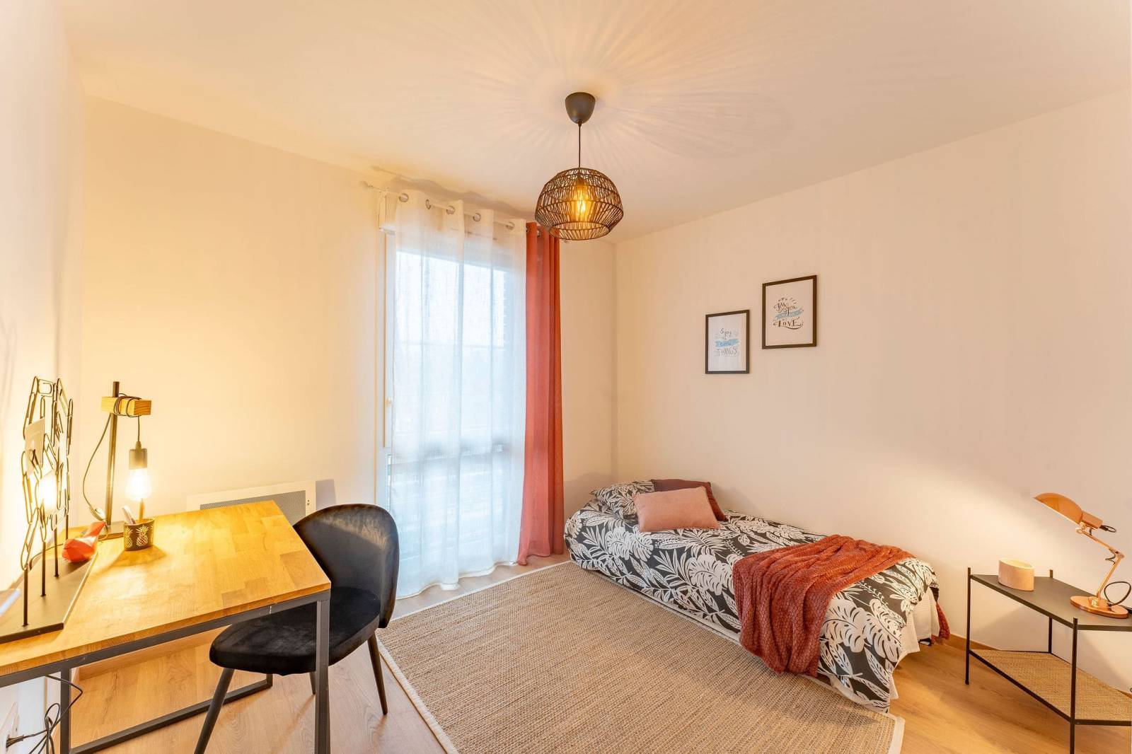 Aménagement d'un appartement témoin T3 pour la vente immobilière à Douai