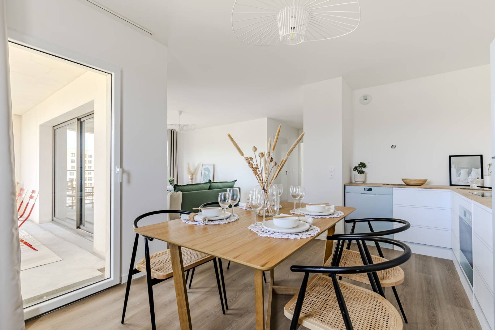 Aménagement d’un appartement témoin T3 avec vue panoramique sur Bordeaux