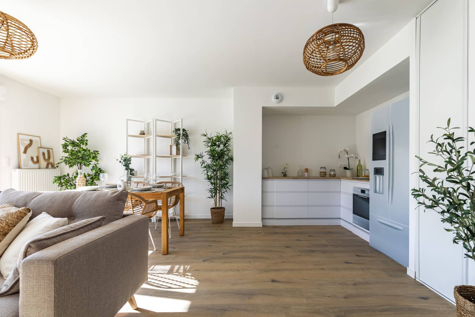 Ambiance lumineuse logement témoin à Bègles