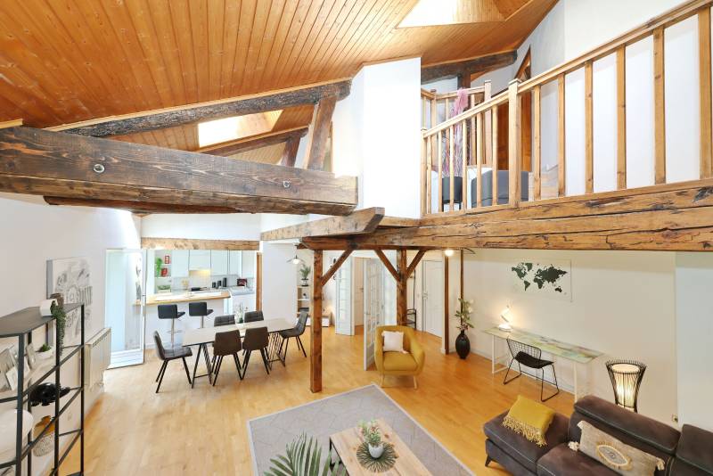 Décoration sobre pour valorisation immobilière à Bivier