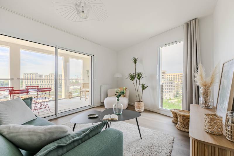 Aménagement d’un appartement témoin T3 avec vue panoramique sur Bordeaux