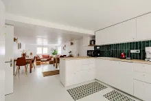 Aménagement intérieur d’une maison rénovée en coliving de 7 chambres à Pessac